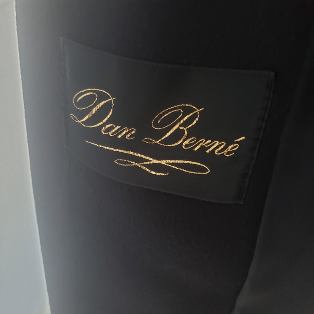 Vintage 50s/60s Dan Berne wool coat with fur trim collar and silk lining - Picture 9 of 10